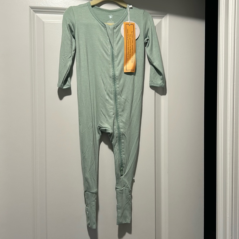 Dreamland Baby Bamboo Romper
